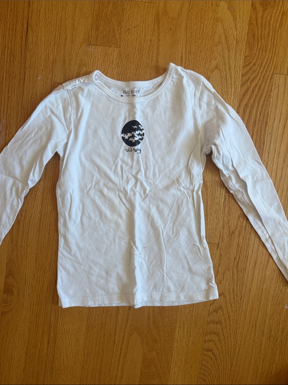 Old Navy White Long-Sleeve Tee with Navy Graphic